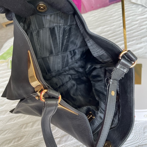 Authentic Salvatore Ferragamo Shoulder Bag - Picture 14 of 17